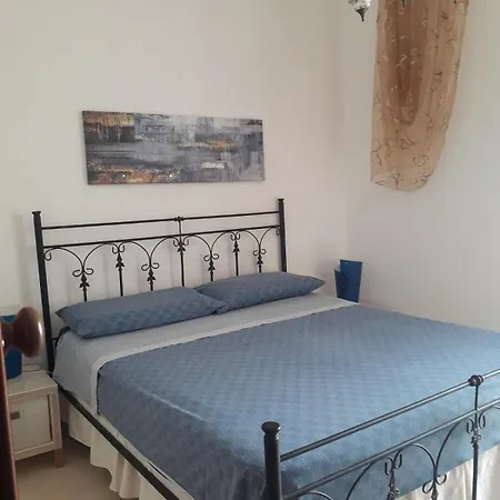 Ad Apartment