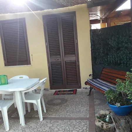 Ad Apartment *
